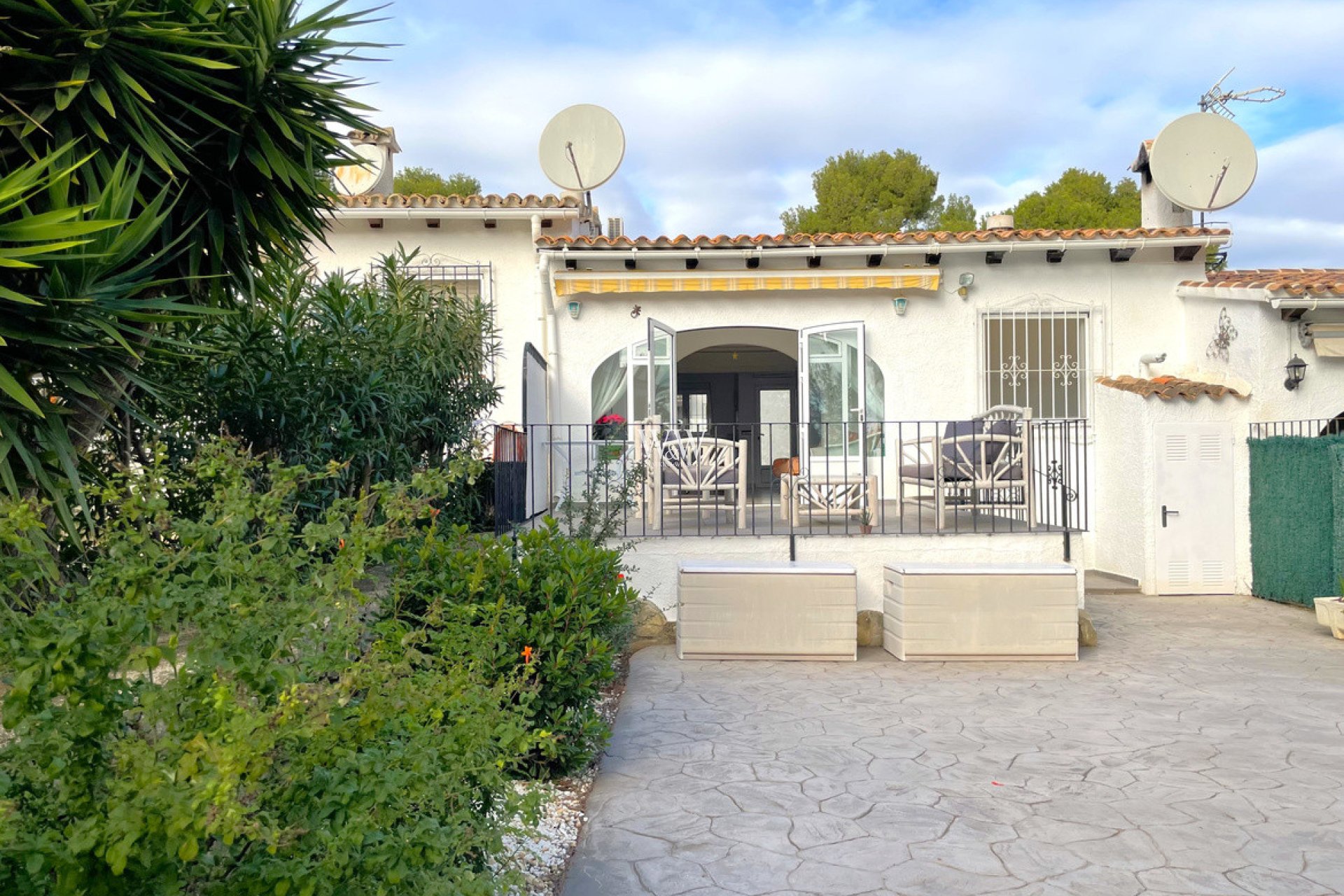 Resale - Bungalow -
Moraira - Fanadix