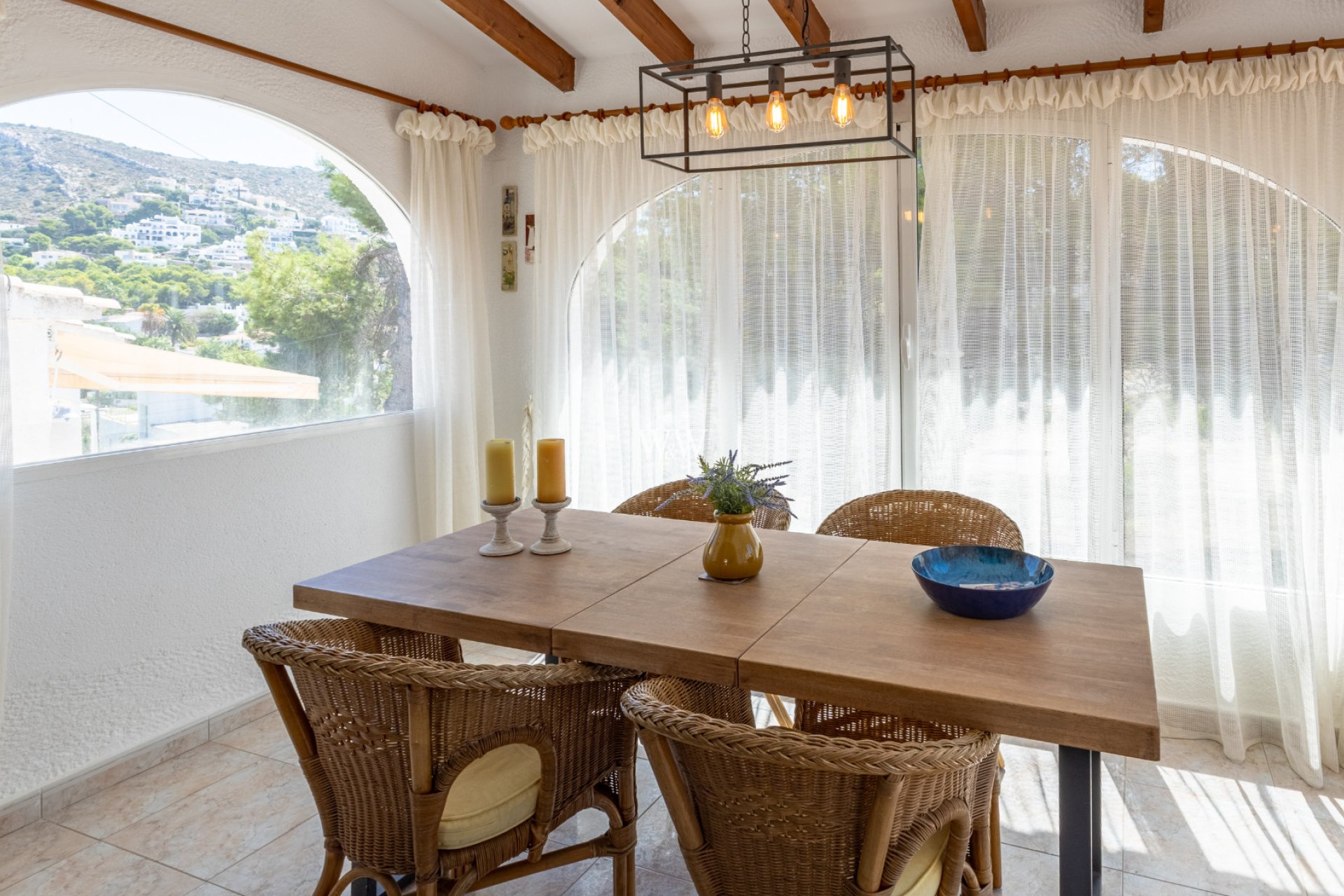 Resale - Bungalow -
Moraira