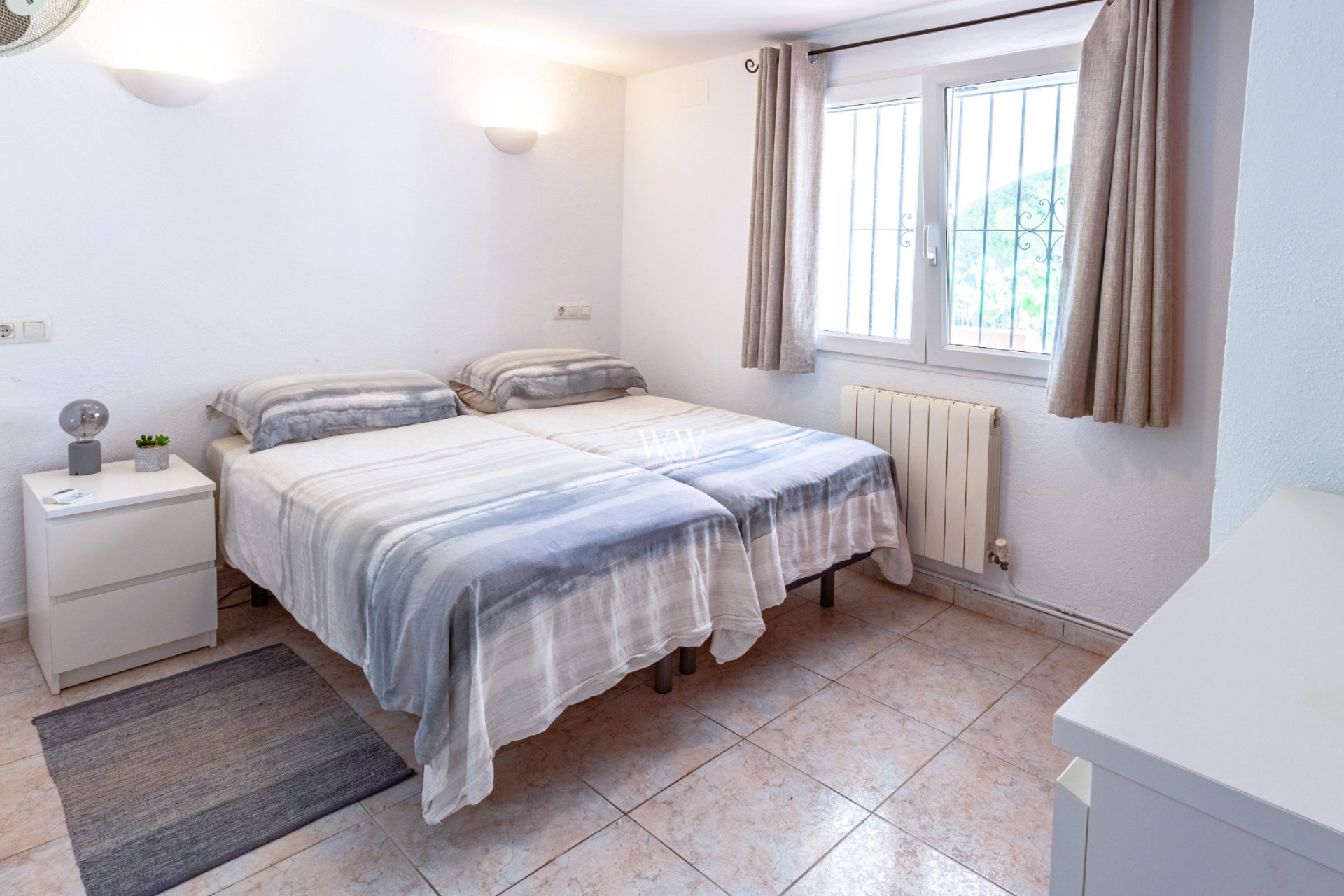 Resale - Bungalow -
Moraira