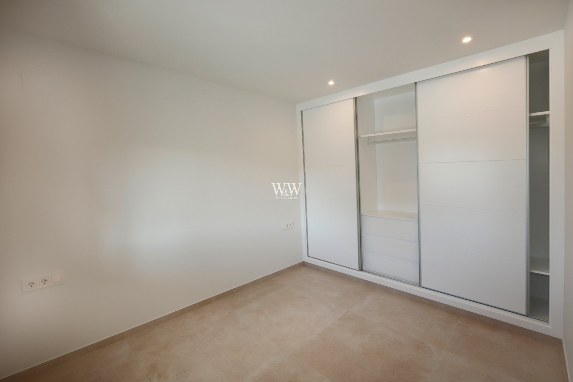 Resale - Villa -
Calpe - Los Pinos