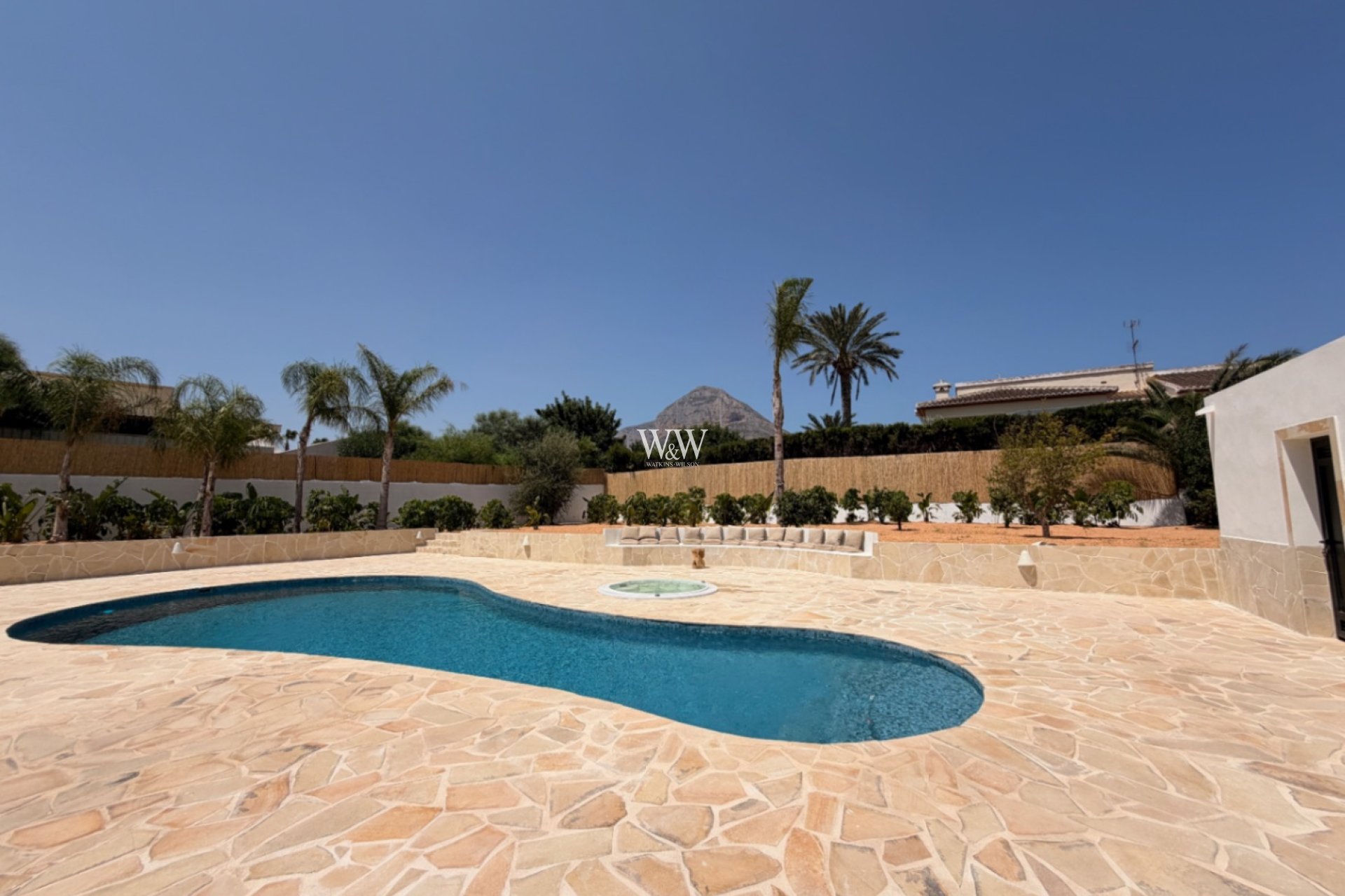 Resale - Villa -
Jávea - Casco antiguo