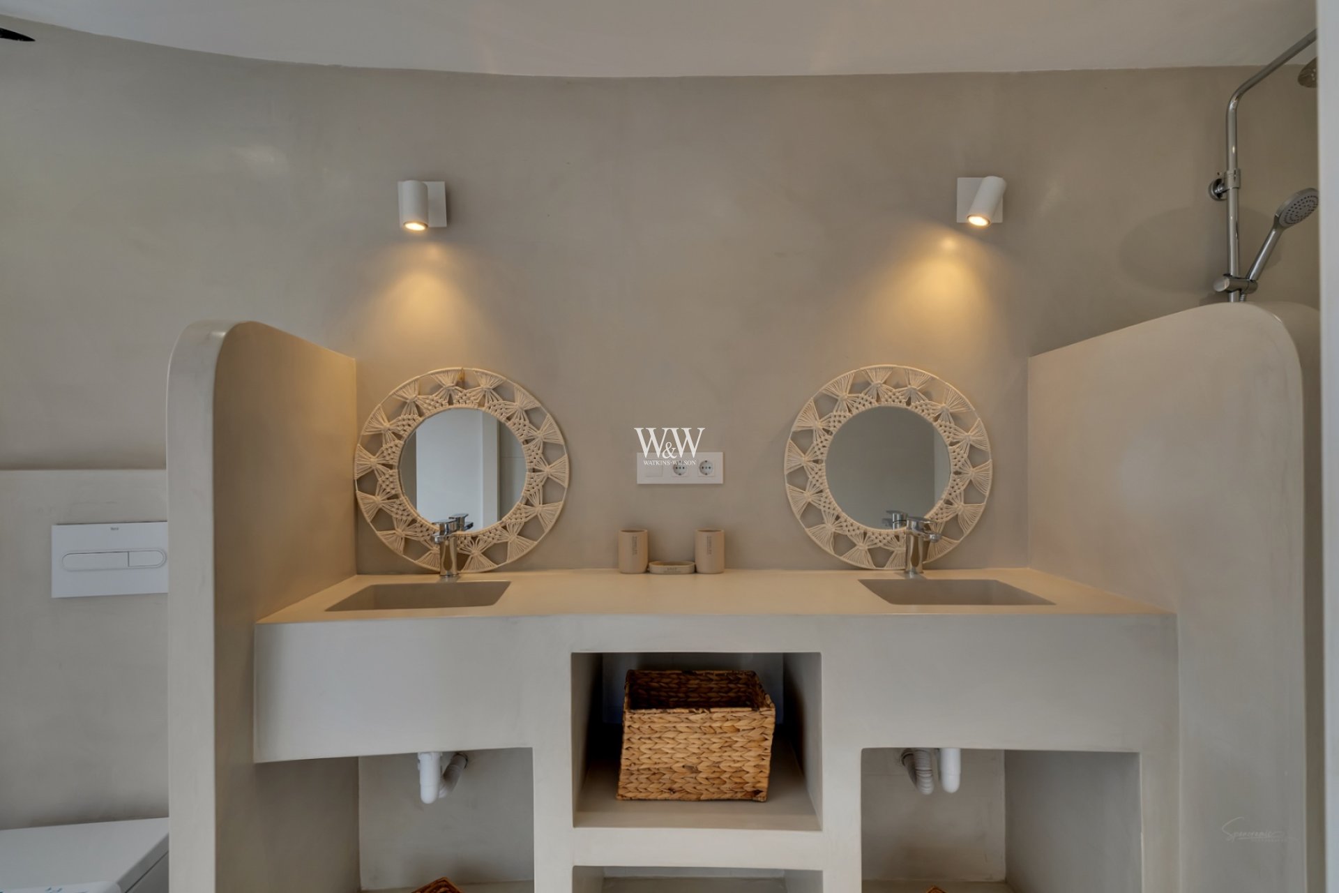 Resale - Villa -
Moraira - Benimeit