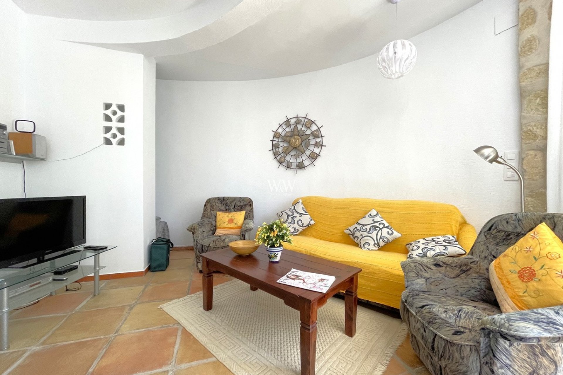 Resale - Villa -
Moraira - Benimeit