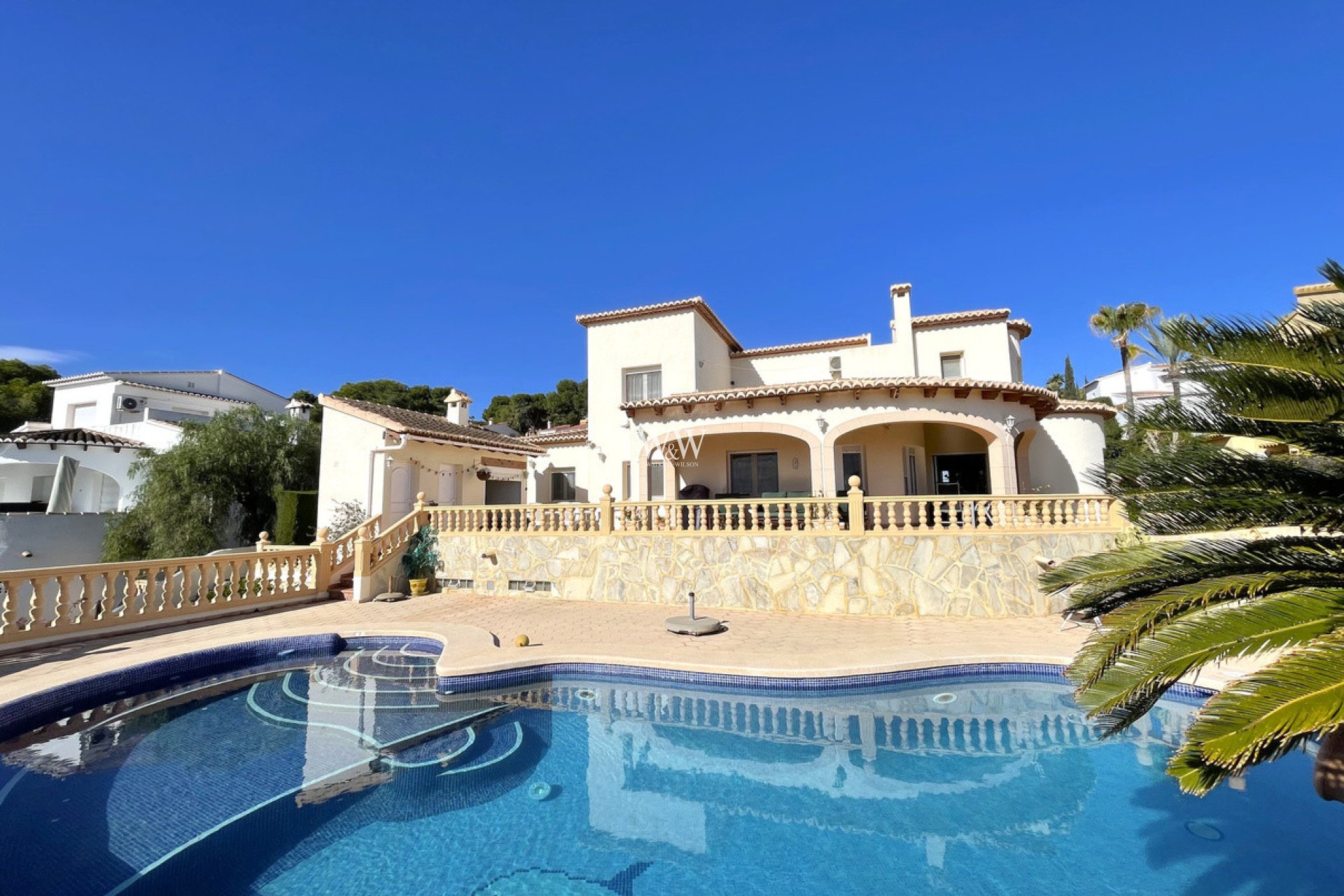 Resale - Villa -
Moraira - Pinar de Advocat