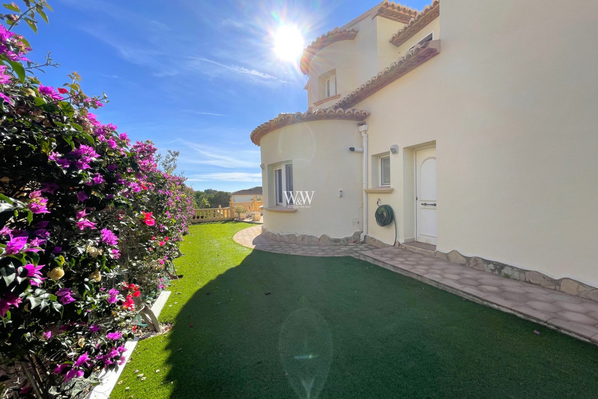 Resale - Villa -
Moraira - Pinar de Advocat