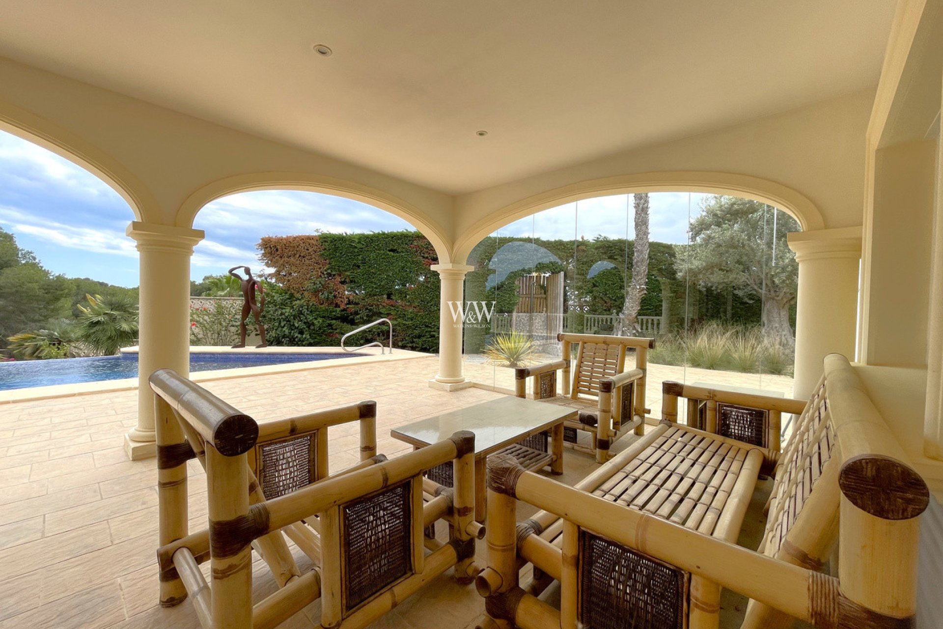 Resale - Villa -
Moraira - Pinar de Advocat