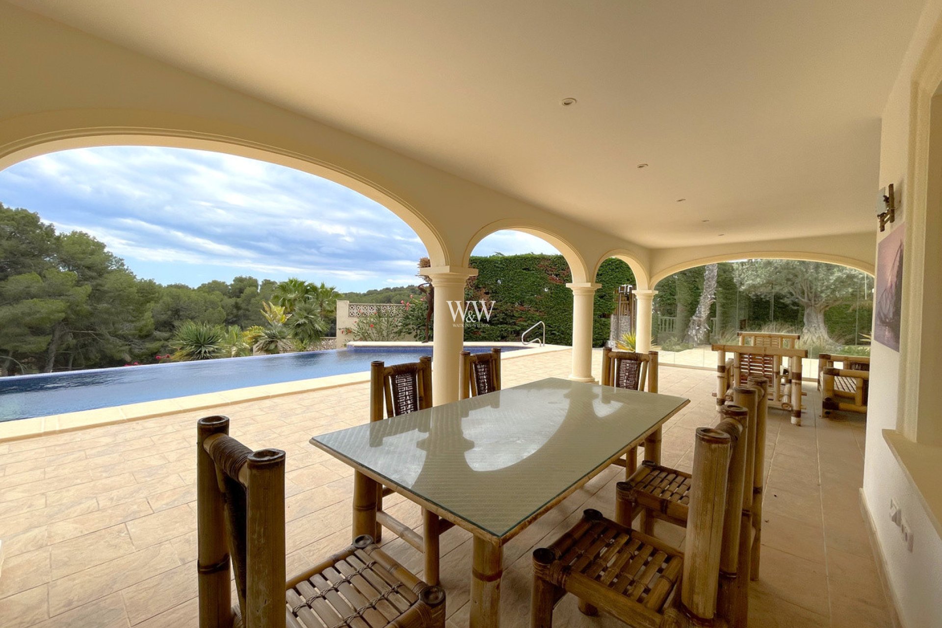 Resale - Villa -
Moraira - Pinar de Advocat