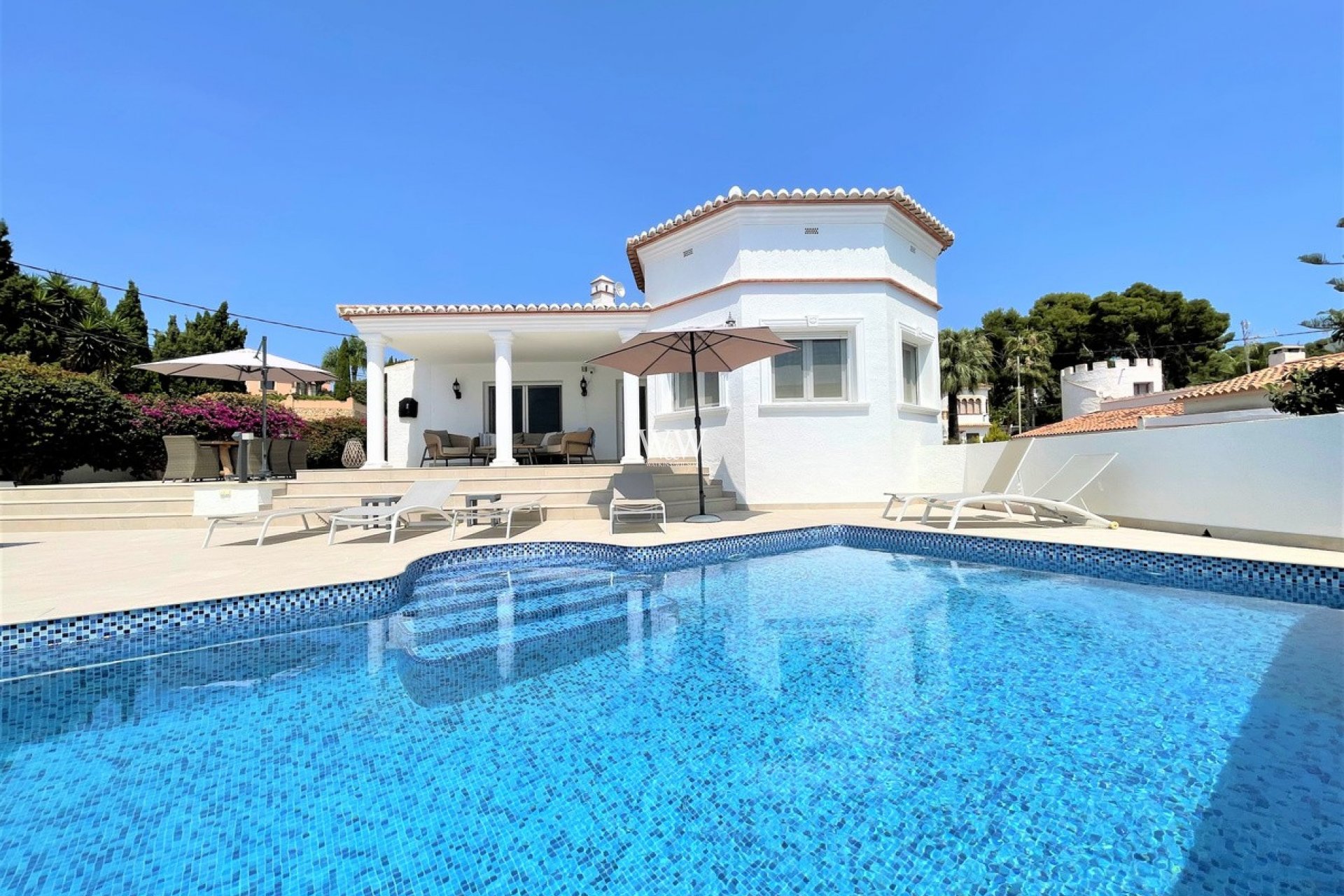 Resale - Villa -
Moraira