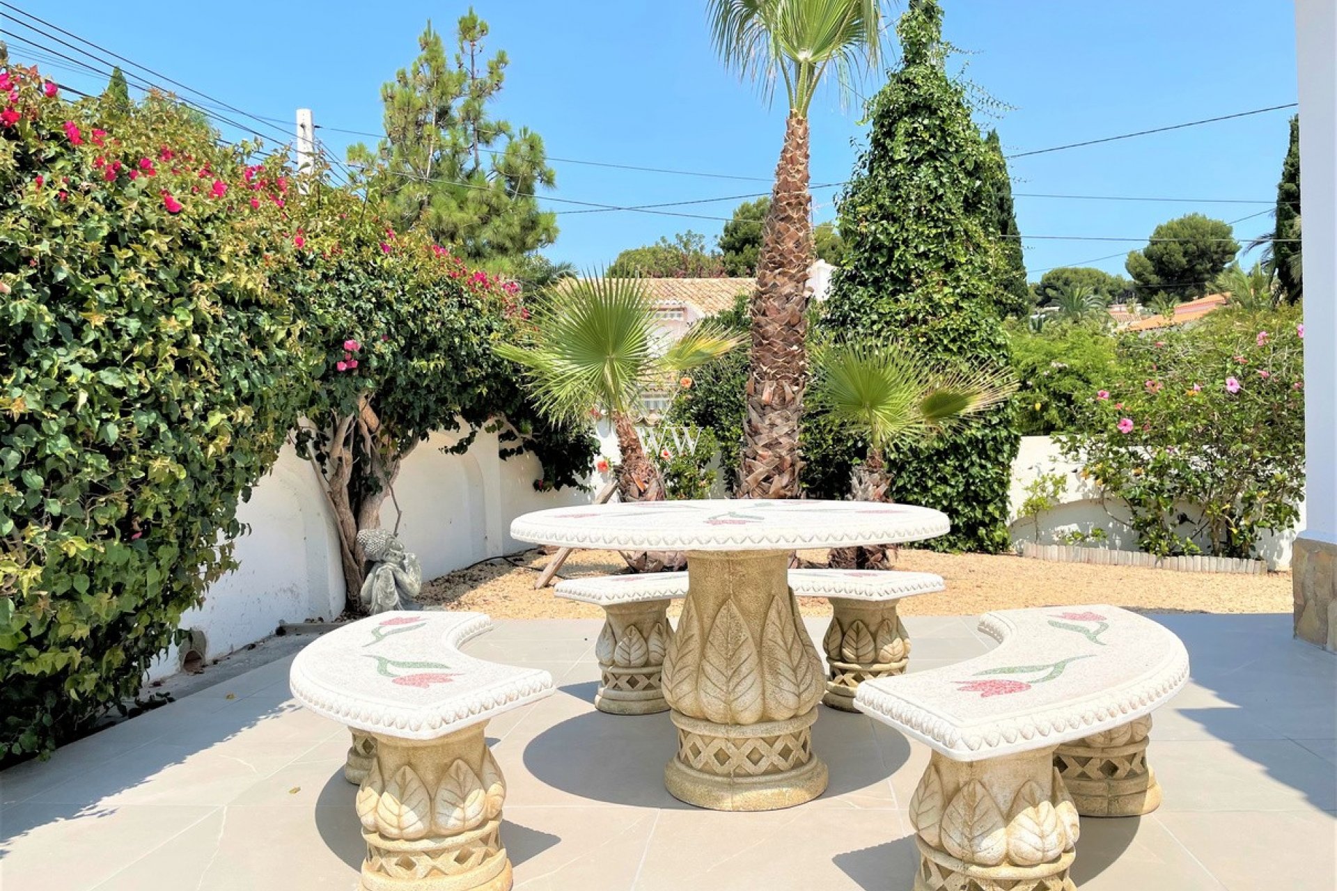 Resale - Villa -
Moraira