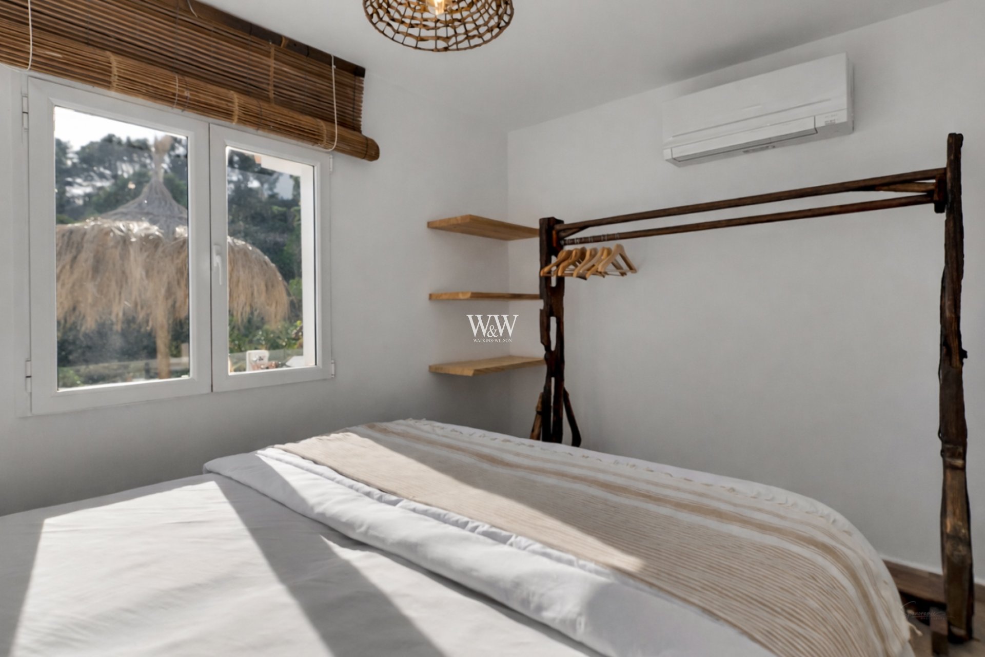 Reventa - Villa -
Moraira - Benimeit