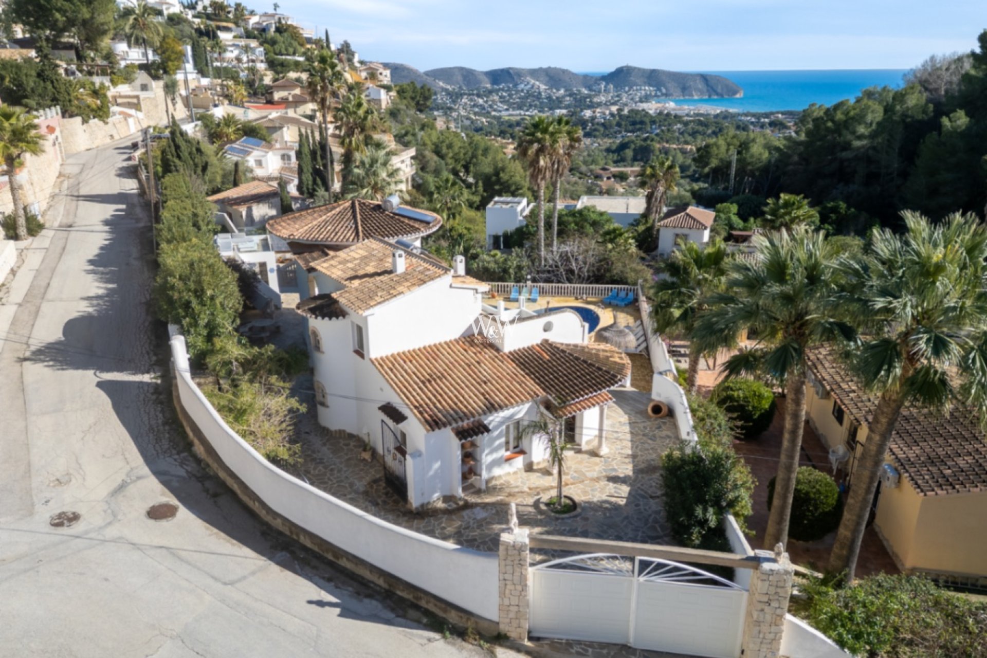 Reventa - Villa -
Moraira - Benimeit