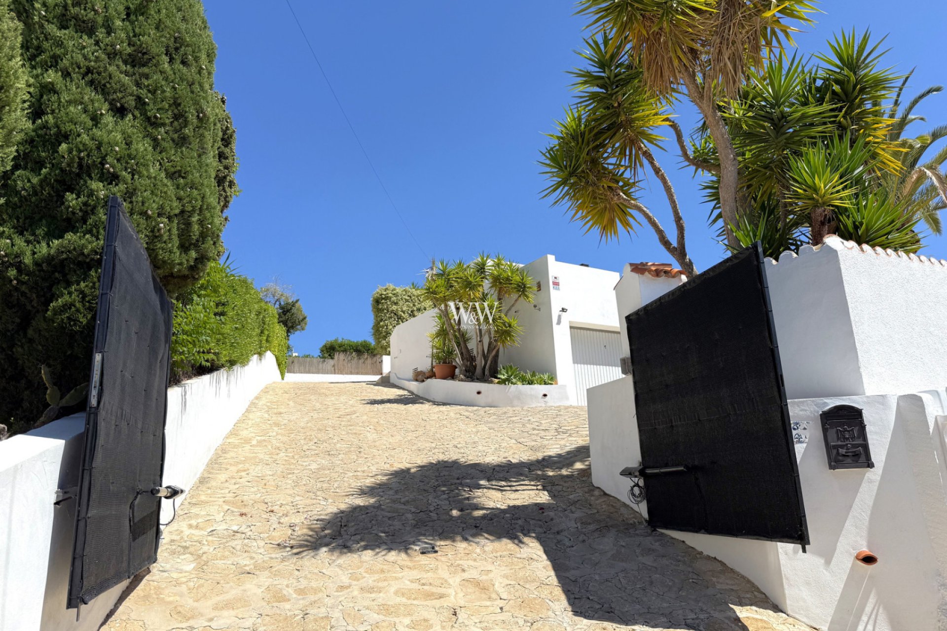 Reventa - Villa -
Moraira - Pinar de Advocat