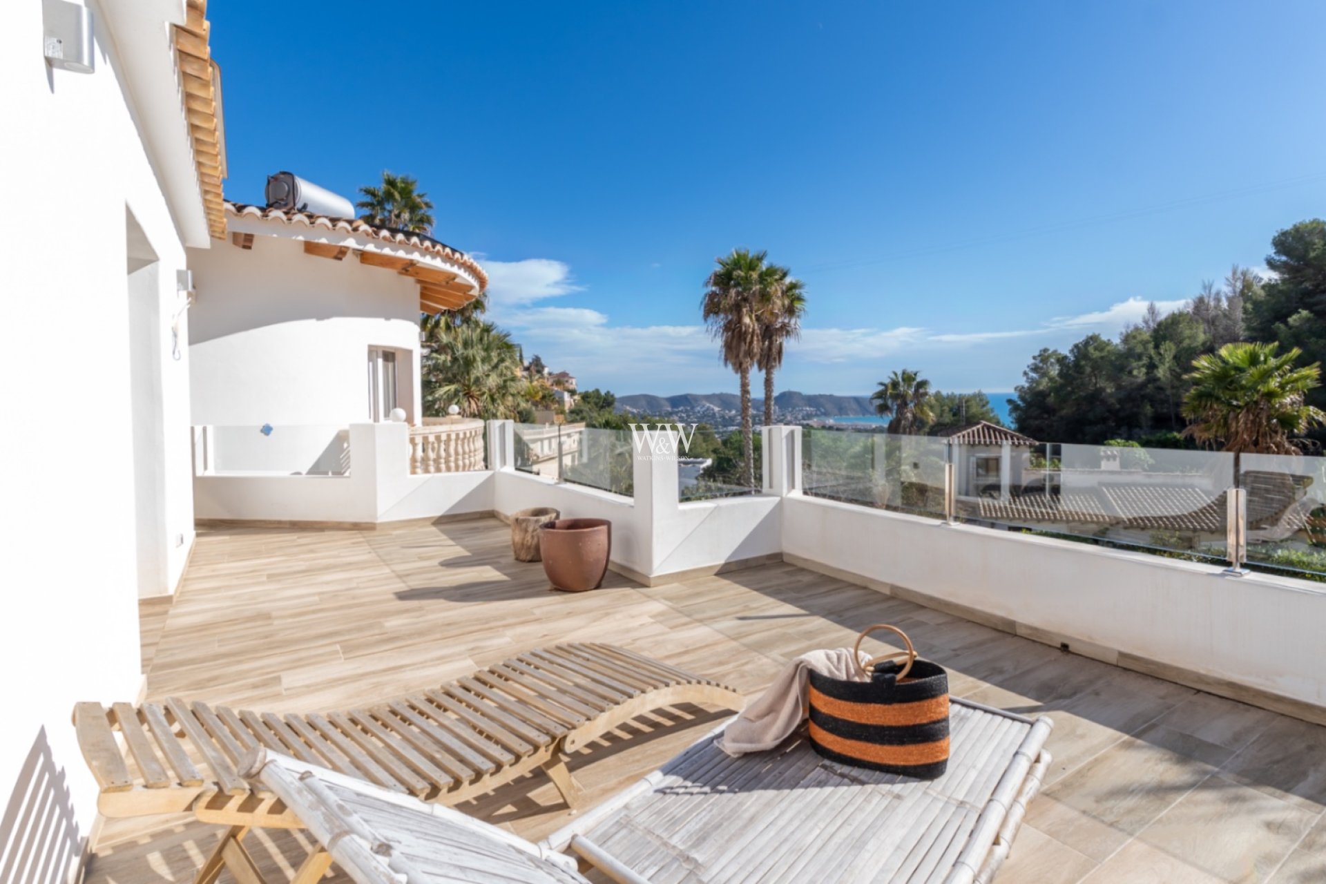 Revente - Villa -
Moraira - Benimeit