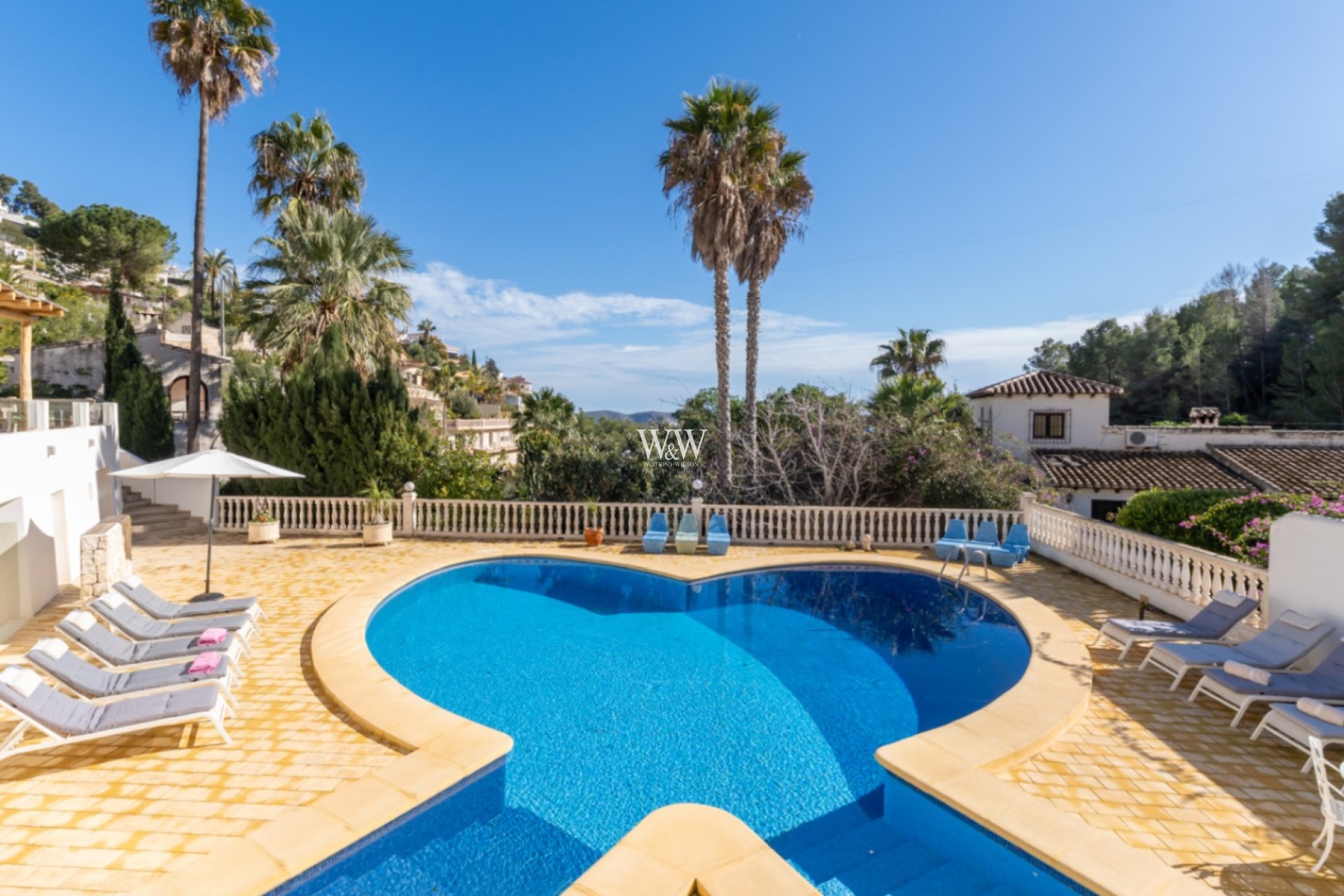 Revente - Villa -
Moraira - Benimeit