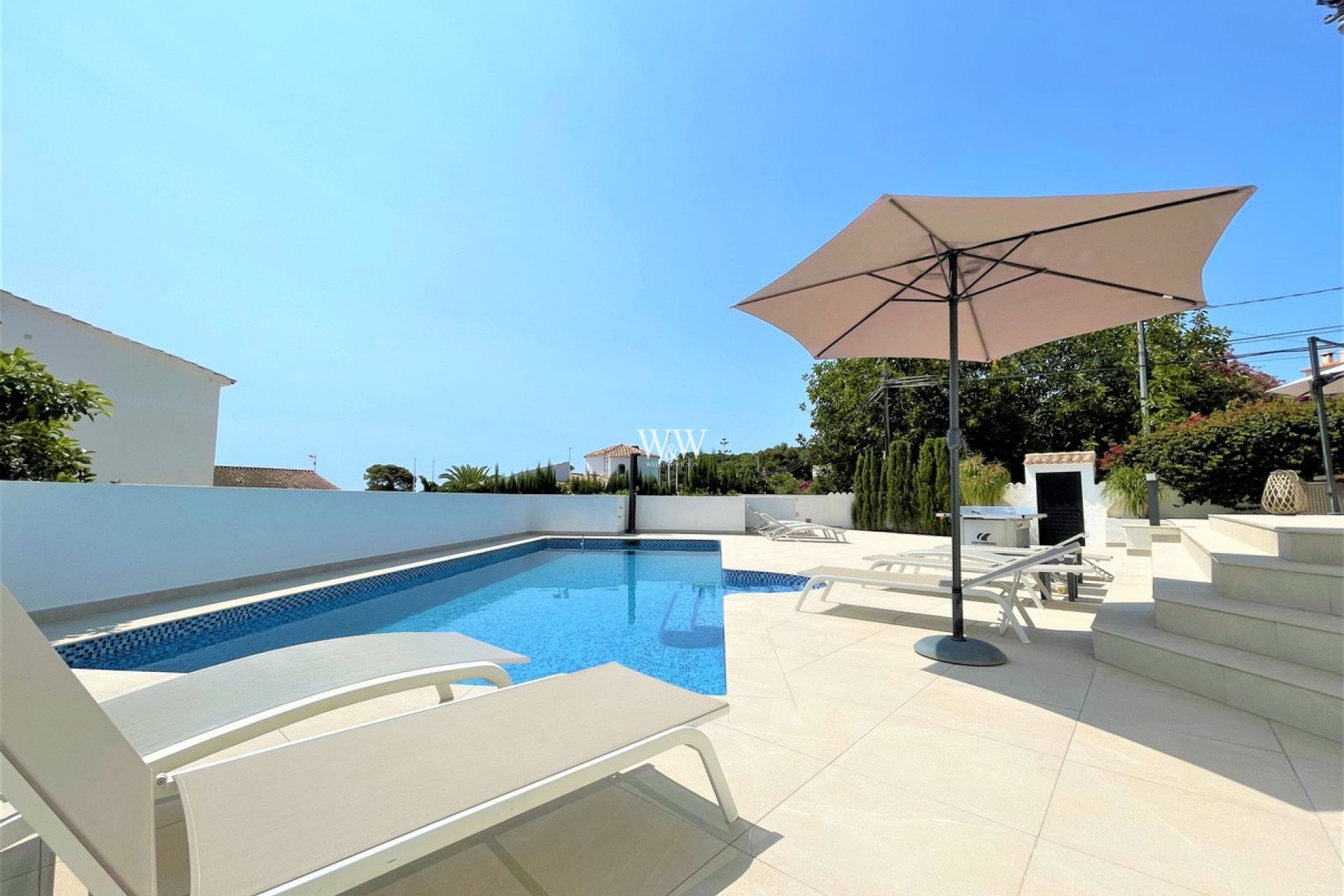 Verkoop - Villa -
Moraira