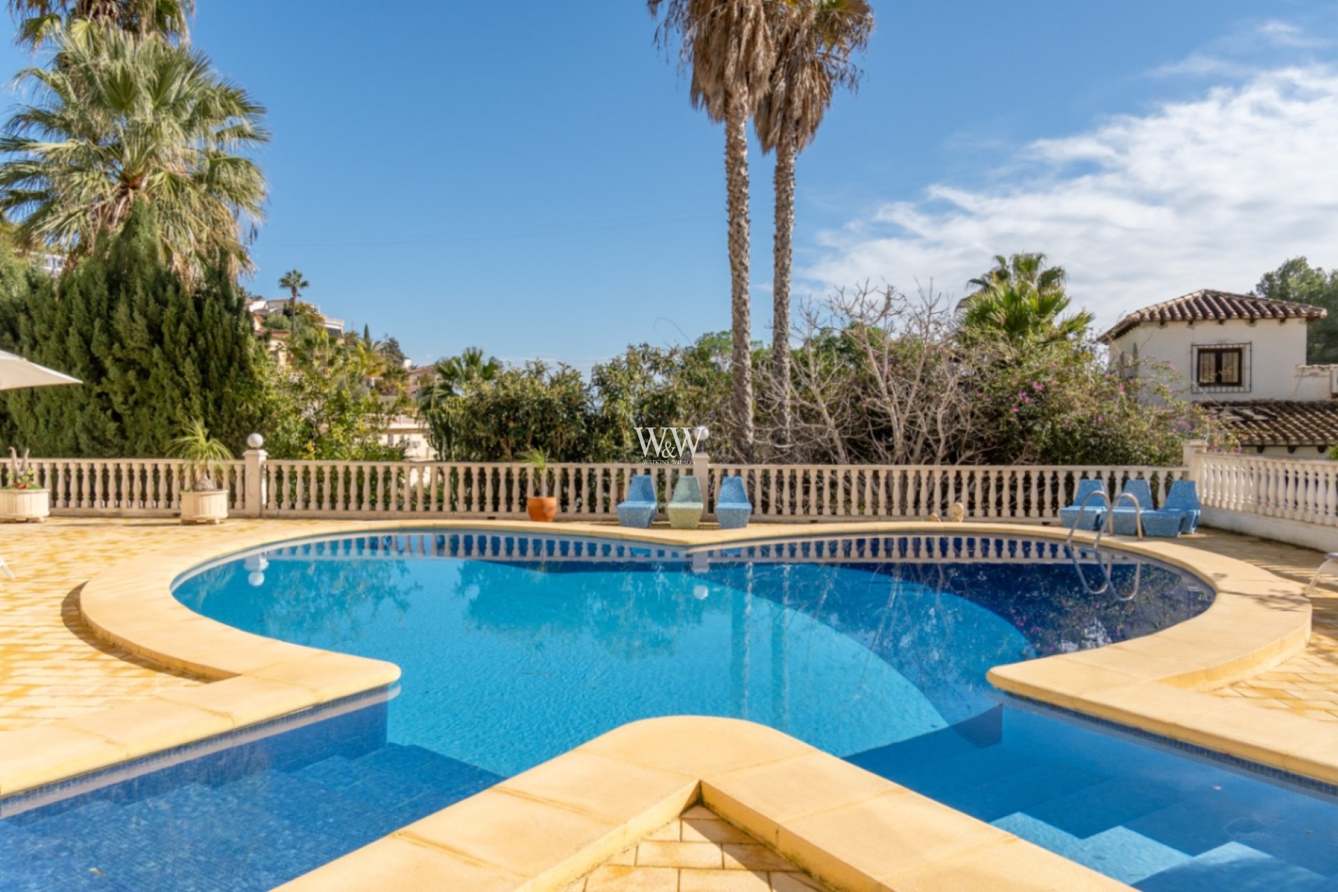 Videresalg - Villa -
Moraira - Benimeit