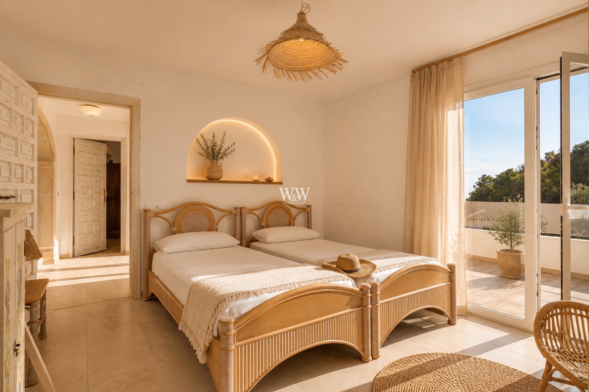 Videresalg - Villa -
Moraira - Benimeit