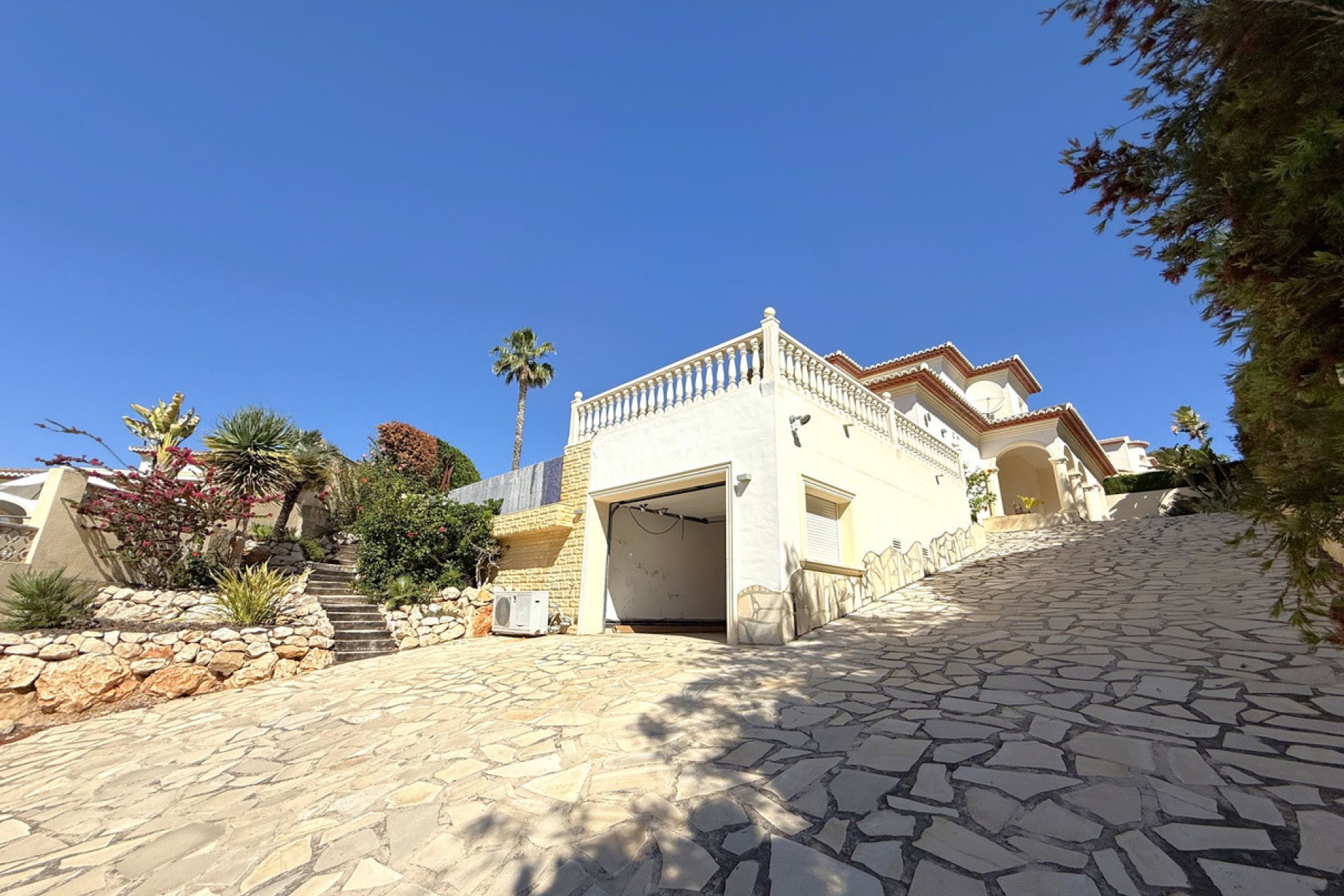 Videresalg - Villa -
Moraira - Pinar de Advocat