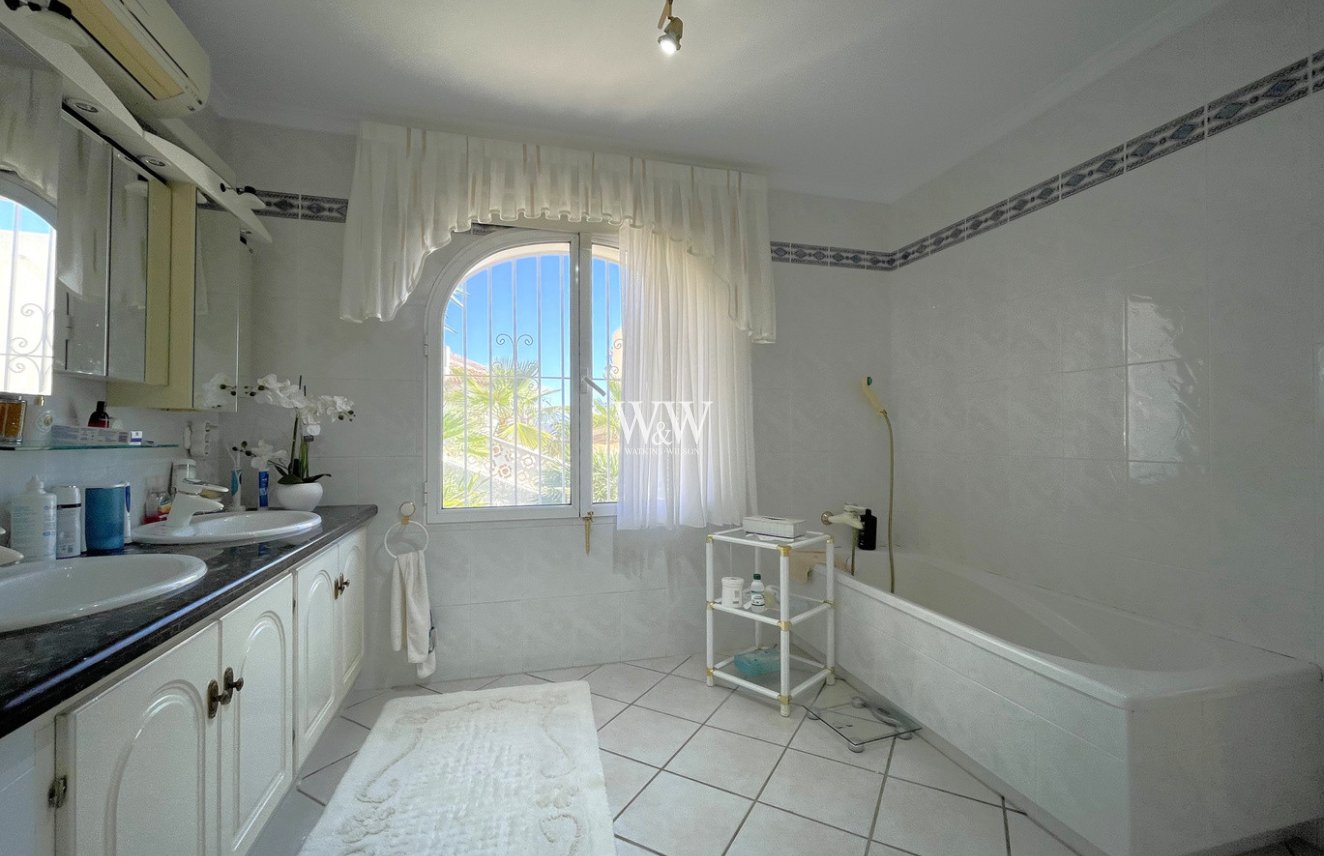 Reventa - Villa -
Moraira - Moravit