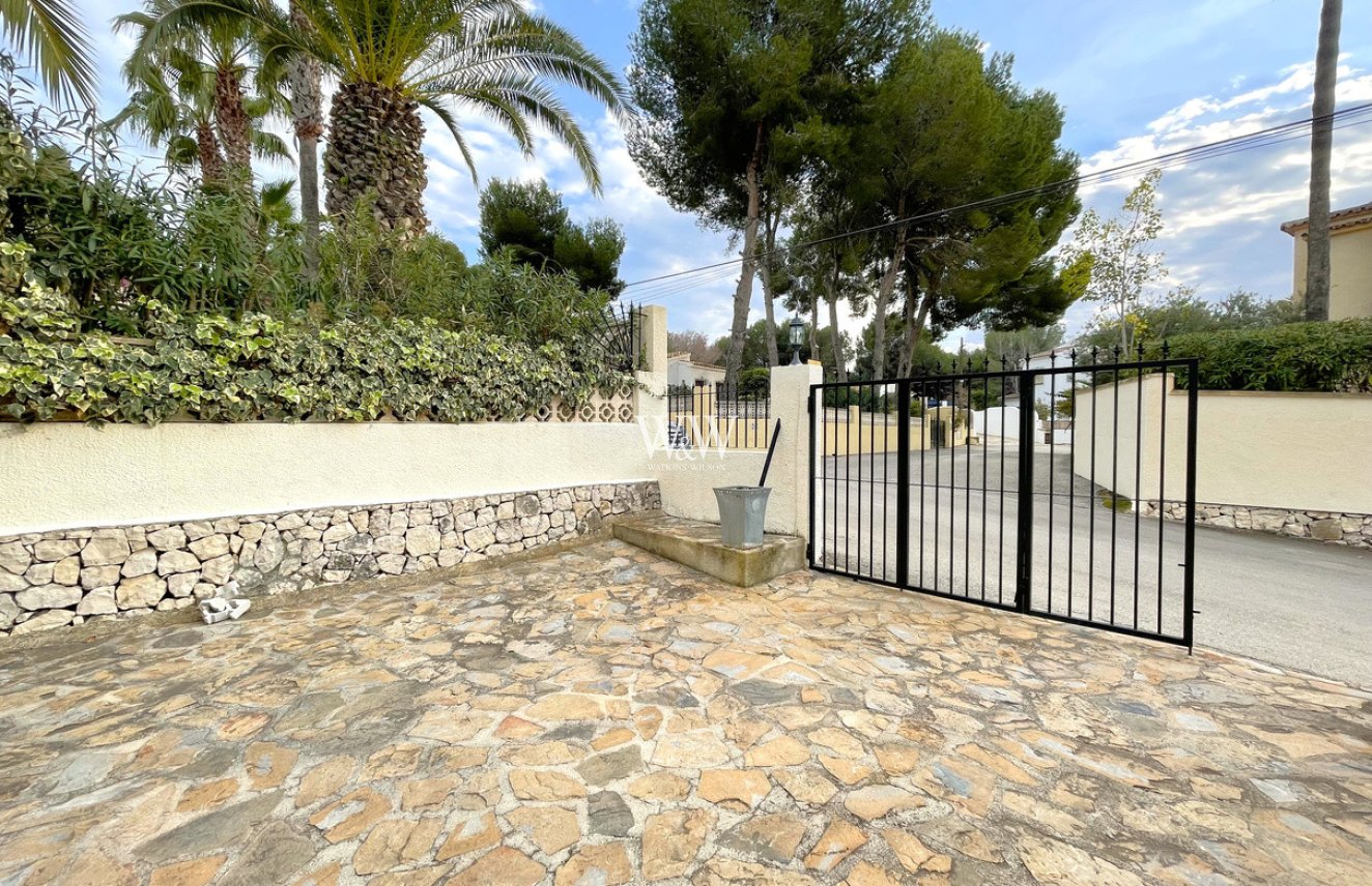 Reventa - Villa -
Moraira - Pla del Mar