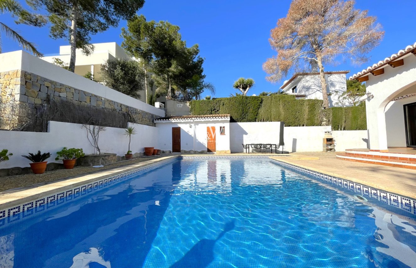 Resale - Villa -
Moraira - La Sabatera