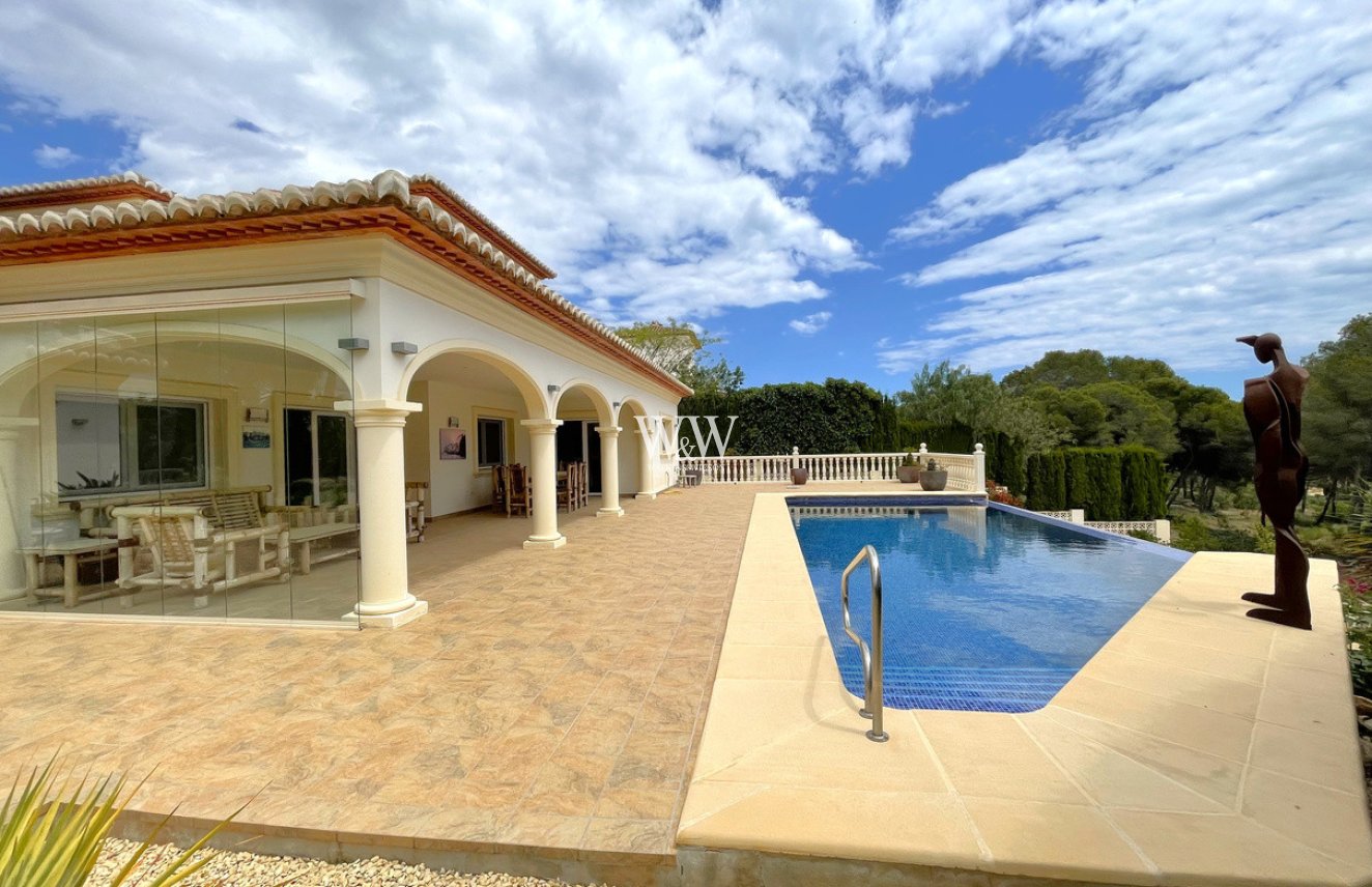 Verkoop - Villa -
Moraira - Pinar de Advocat