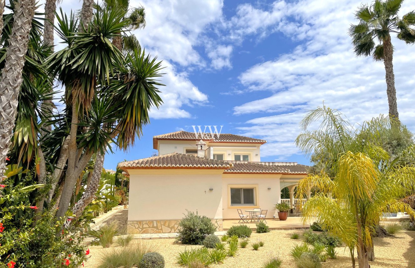 Verkoop - Villa -
Moraira - Pinar de Advocat
