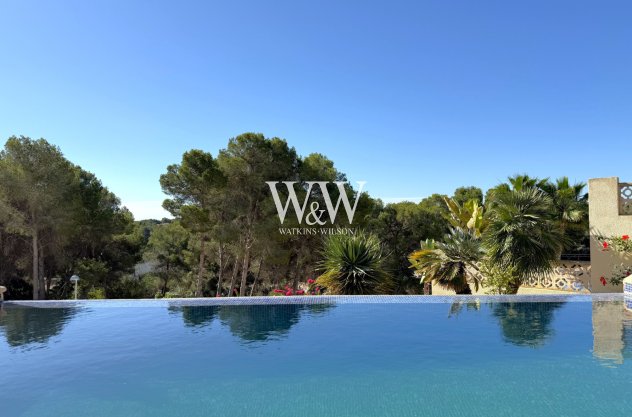 Resale - Villa -
Moraira - Pinar de Advocat