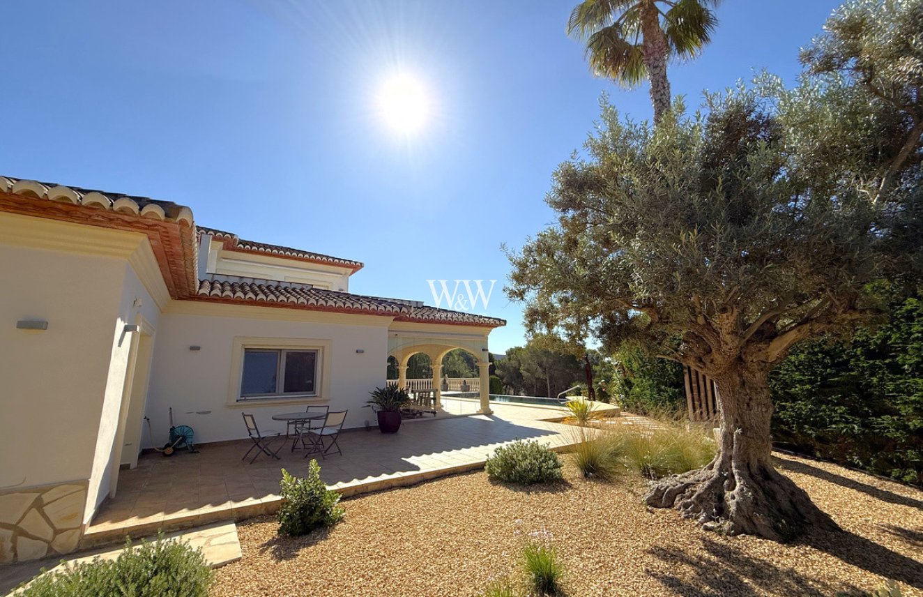 Verkoop - Villa -
Moraira - Pinar de Advocat