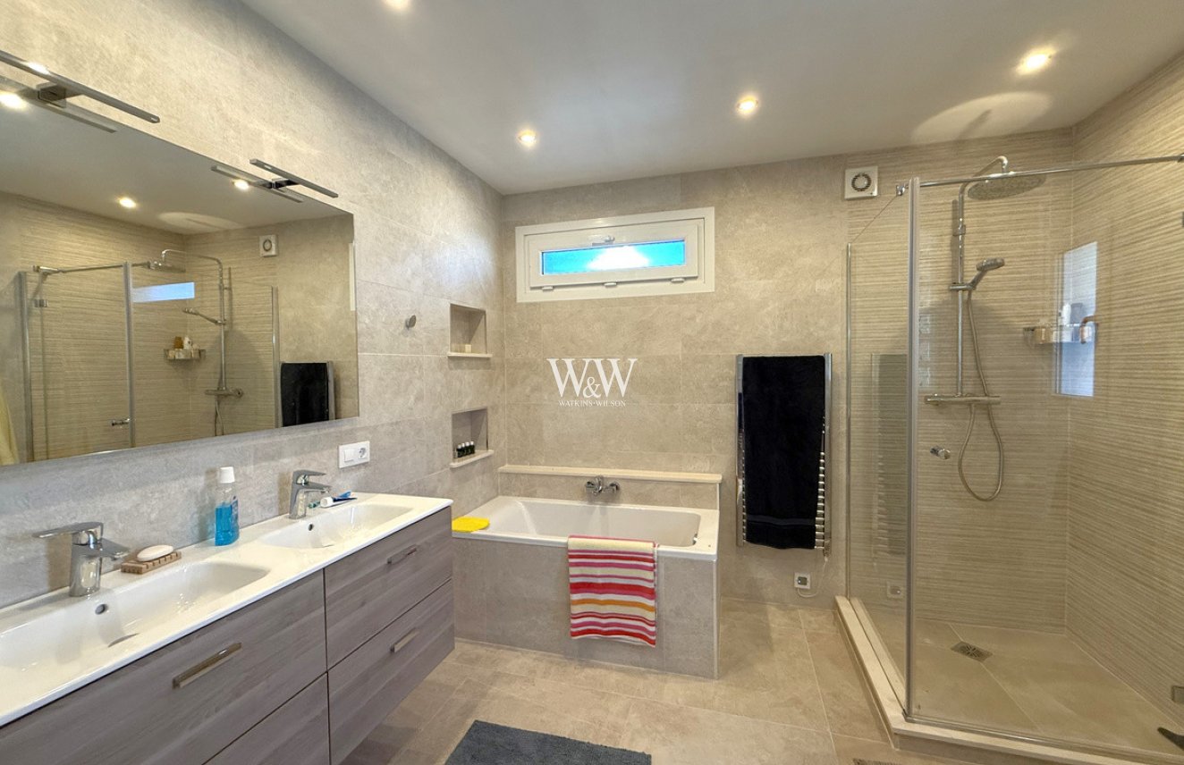 Verkoop - Villa -
Moraira - Pinar de Advocat