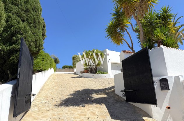 Reventa - Villa -
Moraira - Pinar de Advocat