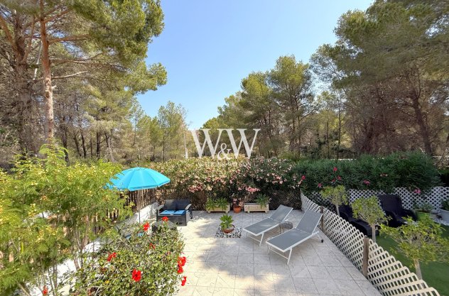 Verkoop - Bungalow -
Moraira - Fanadix