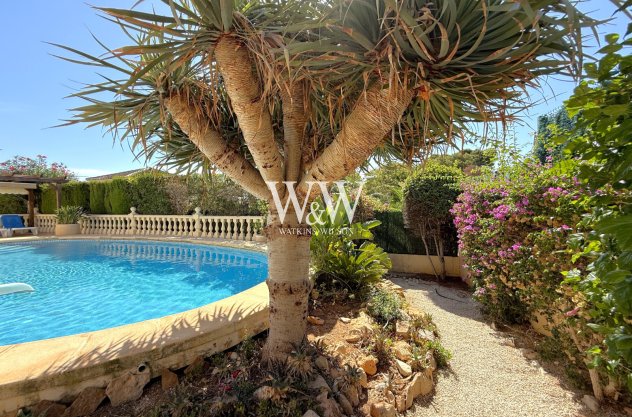 Resale - Villa -
Moraira - Cometa
