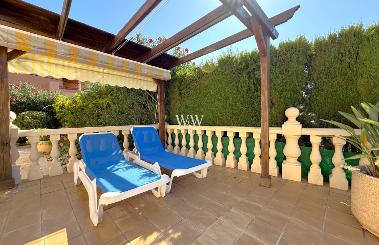 Resale - Villa -
Moraira - Cometa