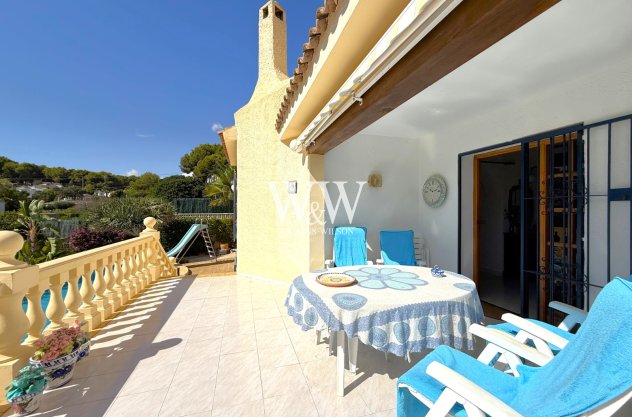 Resale - Villa -
Moraira - Cometa