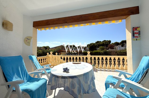 Resale - Villa -
Moraira - Cometa