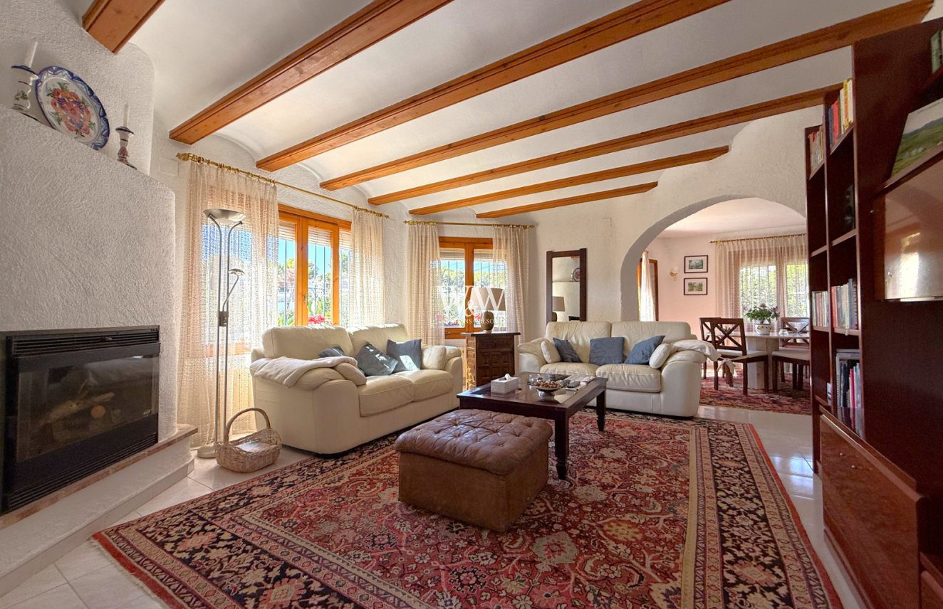 Resale - Villa -
Moraira - Cometa