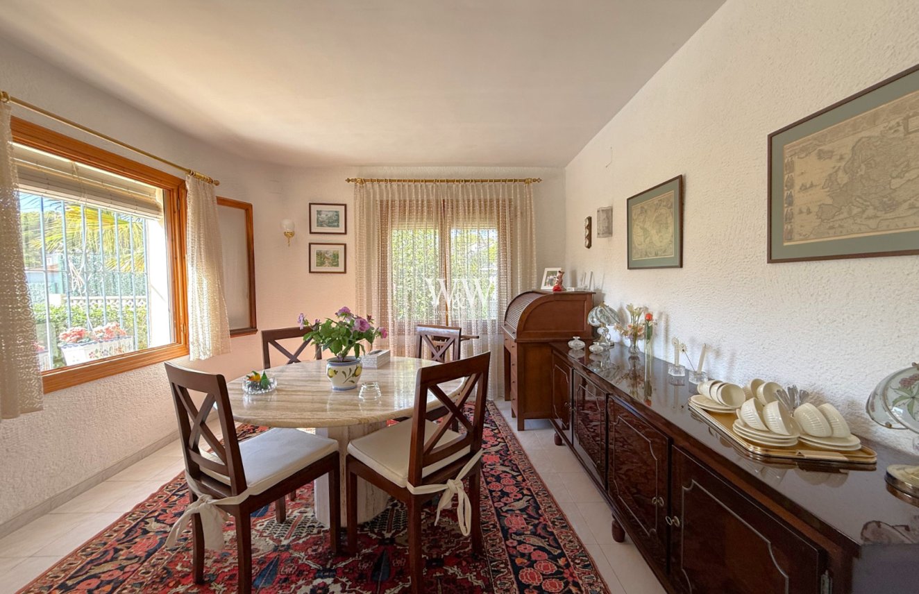 Resale - Villa -
Moraira - Cometa