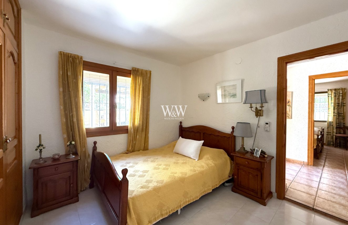 Resale - Villa -
Moraira - Cometa