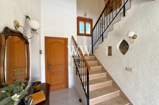 Resale - Villa -
Moraira - Cometa