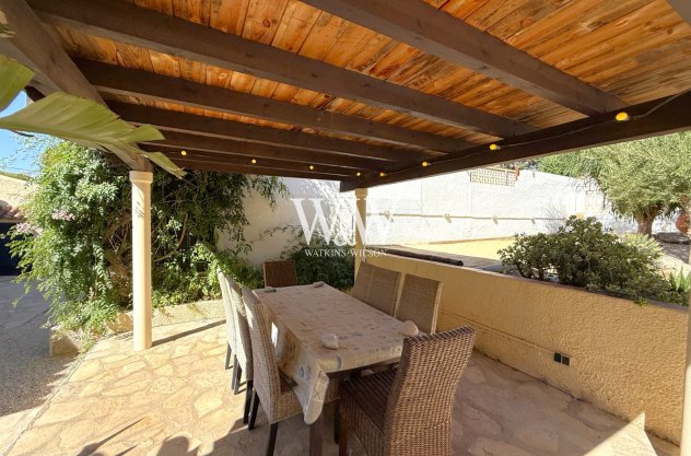 Resale - Villa -
Moraira - Cometa