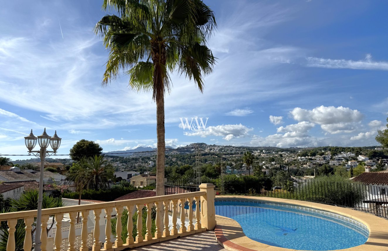 Resale - Villa -
Moraira - Paichi