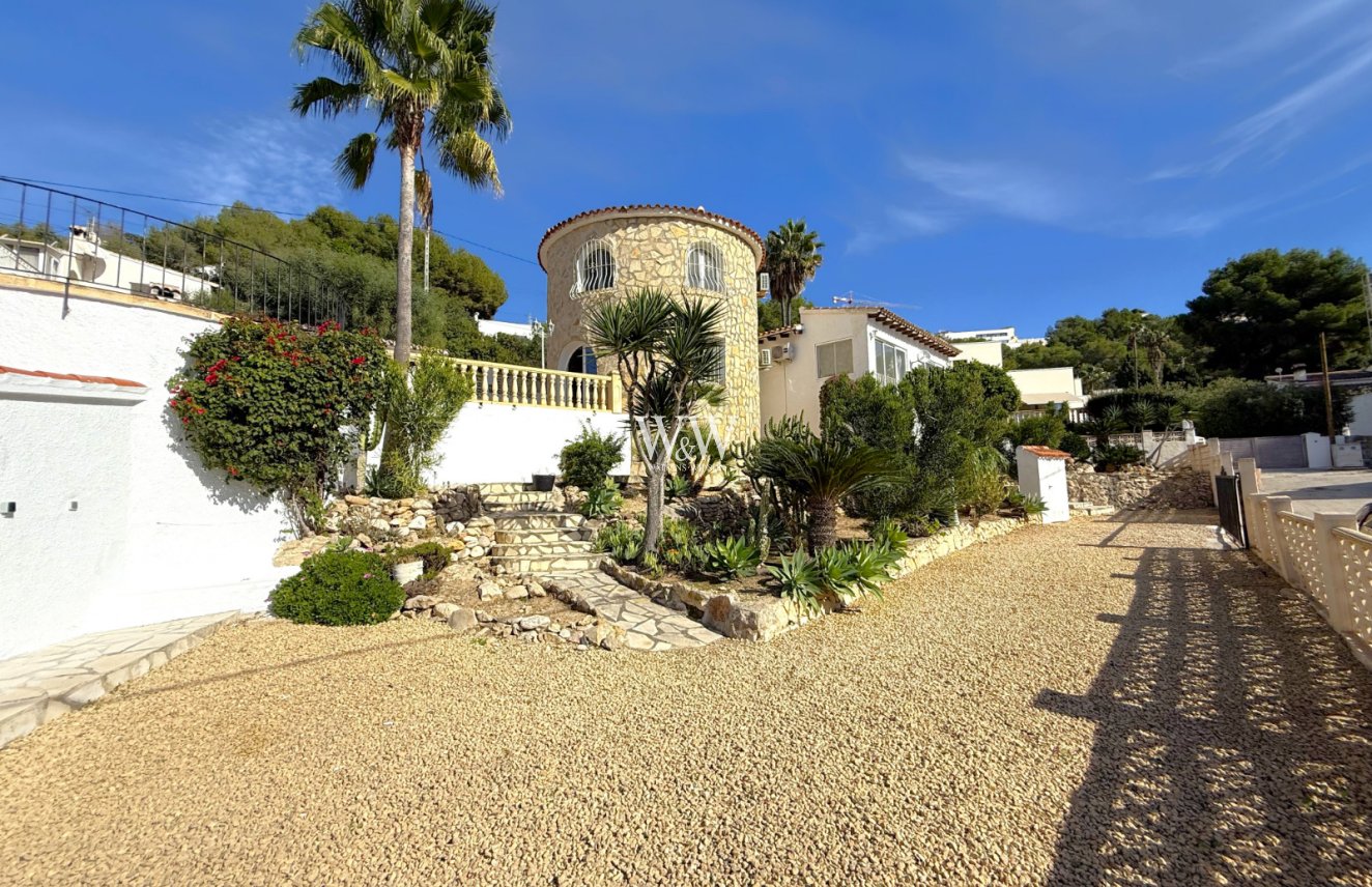 Resale - Villa -
Moraira - Paichi