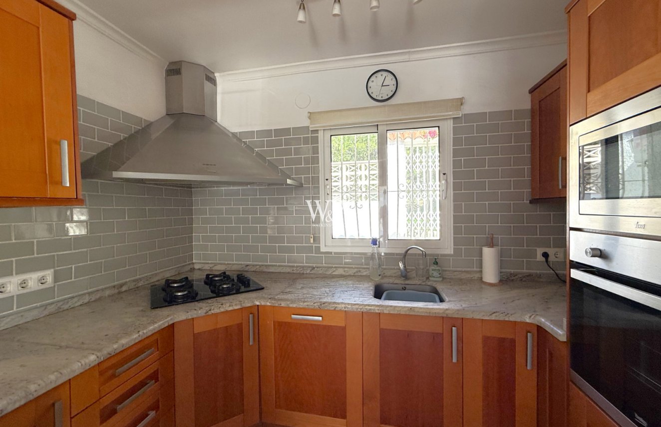 Resale - Villa -
Moraira - Paichi