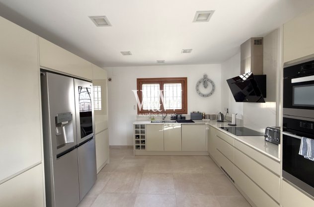 Verkoop - Villa -
Moraira - El Portet