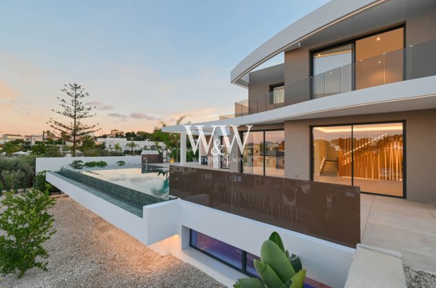 Verkoop - Villa -
Benissa