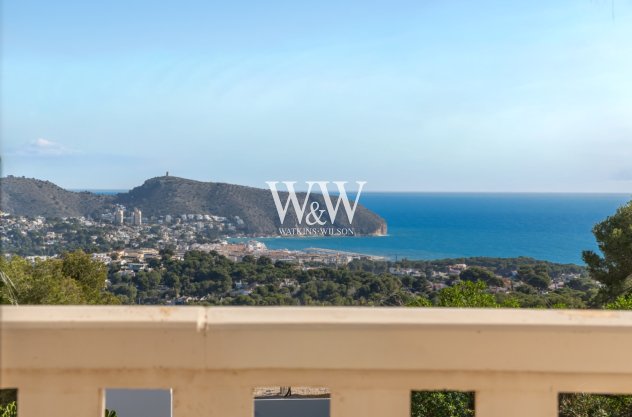 Resale - Villa -
Moraira - Benimeit
