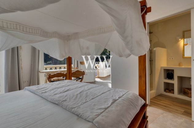 Resale - Villa -
Moraira - Benimeit