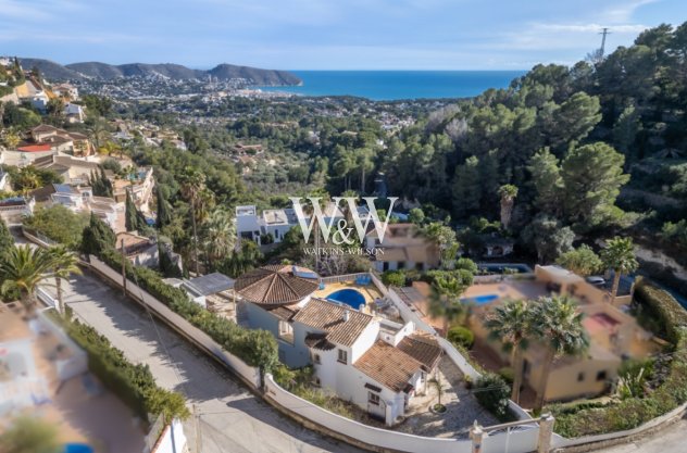 Resale - Villa -
Moraira - Benimeit