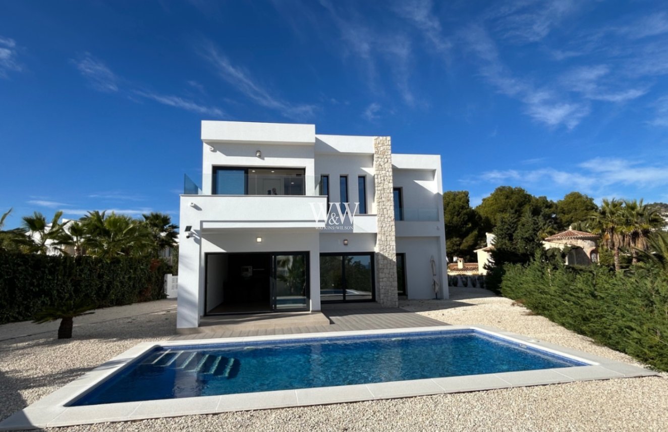 Resale - Villa -
Benissa - La Fustera